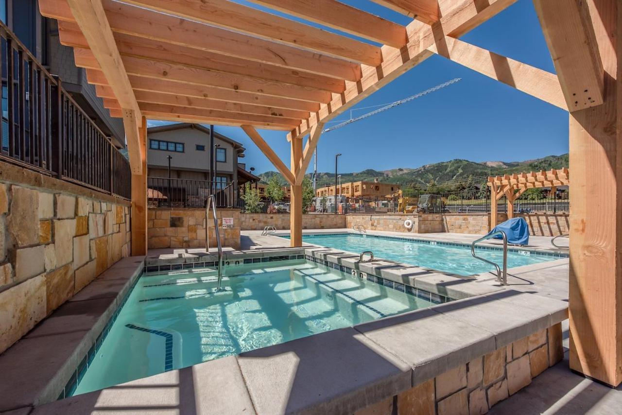 Blackstone Luxury 2Br, Walk To Skiing At Cabriolet, Mountain View, Shared Pool And Hot Tub, Gym Park City Exterior foto